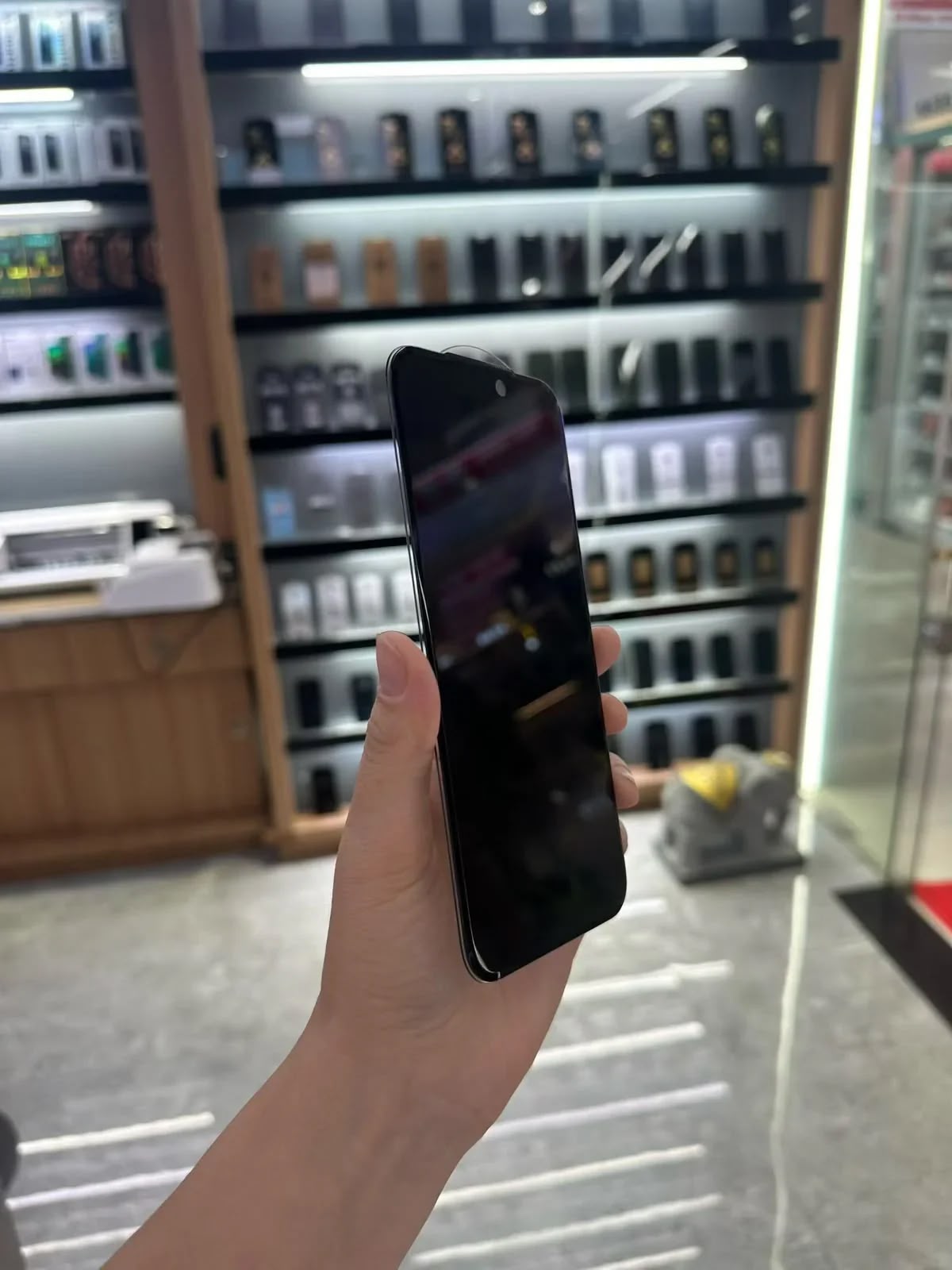 Xmart 8K Borderless Curved Glass Screen Protector – Full Screen Protection