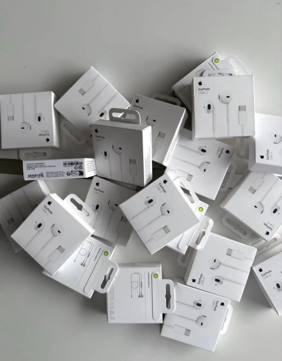 Apple-Style Wired Earphones with In-Ear Design