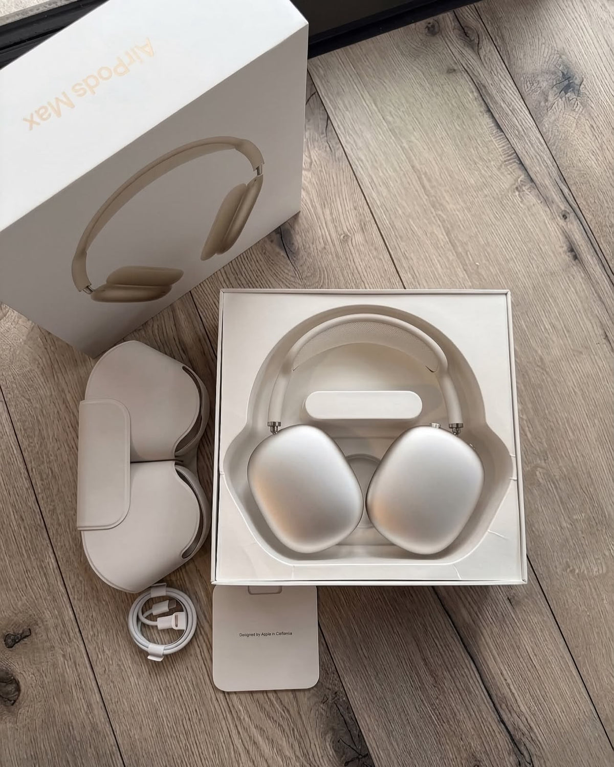 Apple AirPods Max Wireless Over-Ear Headphones – Blue | Premium Sound & Noise Cancellation